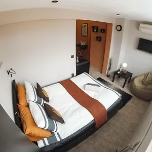 5 Corners Apartment Sofia